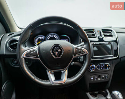 Рено Сандеро СтэпВэй, объемом двигателя 0.9 л и пробегом 75 тыс. км за 10856 $, фото 11 на Automoto.ua