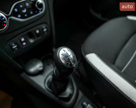 Рено Сандеро СтэпВэй, объемом двигателя 1.5 л и пробегом 109 тыс. км за 12096 $, фото 13 на Automoto.ua