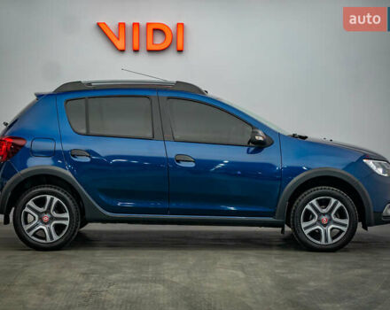 Рено Сандеро СтэпВэй, объемом двигателя 0.9 л и пробегом 75 тыс. км за 10856 $, фото 3 на Automoto.ua