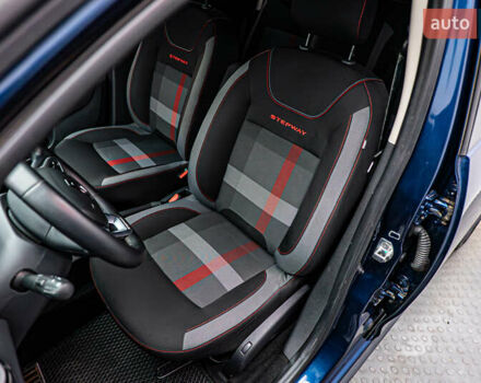 Рено Сандеро СтэпВэй, объемом двигателя 0.9 л и пробегом 75 тыс. км за 10856 $, фото 8 на Automoto.ua