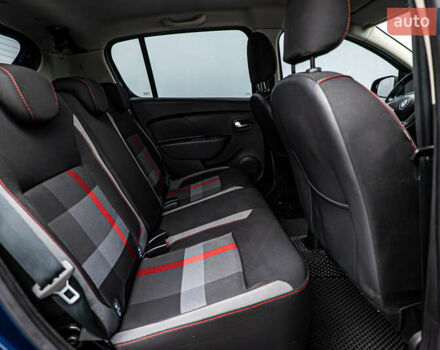 Рено Сандеро СтэпВэй, объемом двигателя 0.9 л и пробегом 75 тыс. км за 10856 $, фото 18 на Automoto.ua