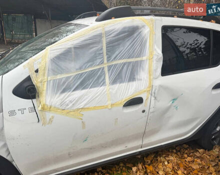 Рено Сандеро СтэпВэй, объемом двигателя 1.6 л и пробегом 151 тыс. км за 4900 $, фото 3 на Automoto.ua