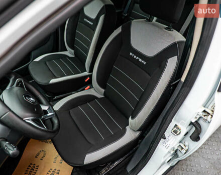 Рено Сандеро СтэпВэй, объемом двигателя 1.5 л и пробегом 85 тыс. км за 11870 $, фото 8 на Automoto.ua