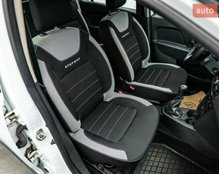 Рено Сандеро СтэпВэй, объемом двигателя 1.5 л и пробегом 85 тыс. км за 11870 $, фото 15 на Automoto.ua