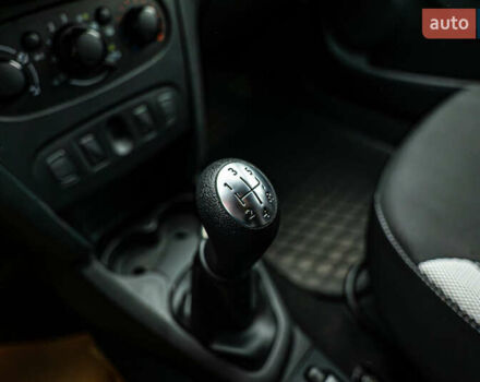 Рено Сандеро СтэпВэй, объемом двигателя 1.5 л и пробегом 85 тыс. км за 11870 $, фото 14 на Automoto.ua