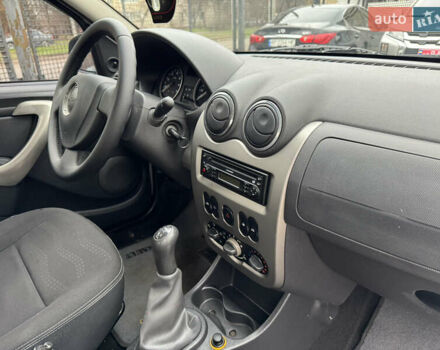 Серый Рено Сандеро СтэпВэй, объемом двигателя 1.5 л и пробегом 180 тыс. км за 5500 $, фото 8 на Automoto.ua