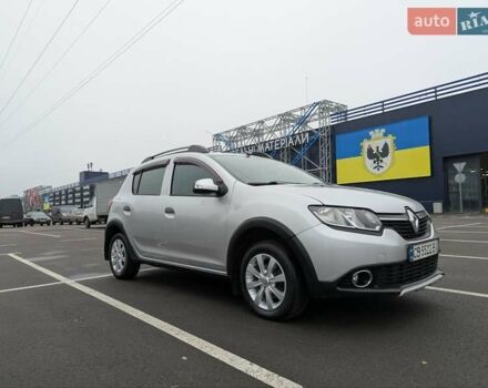 Серый Рено Сандеро СтэпВэй, объемом двигателя 1.6 л и пробегом 180 тыс. км за 6955 $, фото 42 на Automoto.ua