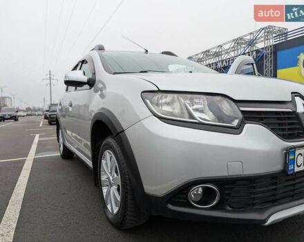 Серый Рено Сандеро СтэпВэй, объемом двигателя 1.6 л и пробегом 180 тыс. км за 6955 $, фото 27 на Automoto.ua