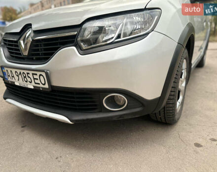 Серый Рено Сандеро СтэпВэй, объемом двигателя 1.5 л и пробегом 115 тыс. км за 6200 $, фото 6 на Automoto.ua