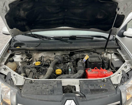 Серый Рено Сандеро СтэпВэй, объемом двигателя 1.5 л и пробегом 115 тыс. км за 6200 $, фото 22 на Automoto.ua