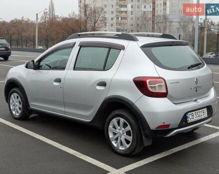 Серый Рено Сандеро СтэпВэй, объемом двигателя 1.6 л и пробегом 180 тыс. км за 6955 $, фото 21 на Automoto.ua