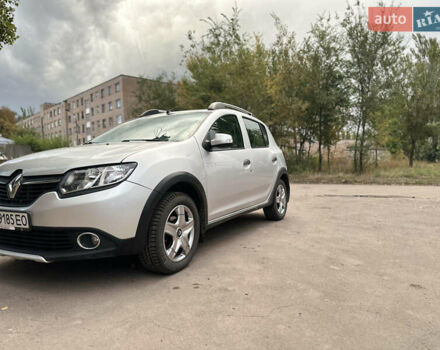 Серый Рено Сандеро СтэпВэй, объемом двигателя 1.5 л и пробегом 115 тыс. км за 6200 $, фото 1 на Automoto.ua