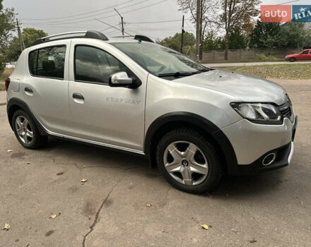 Серый Рено Сандеро СтэпВэй, объемом двигателя 1.5 л и пробегом 115 тыс. км за 6200 $, фото 8 на Automoto.ua