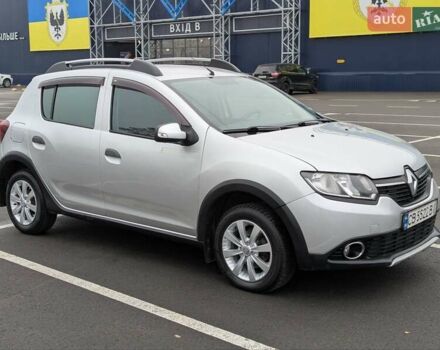 Серый Рено Сандеро СтэпВэй, объемом двигателя 1.6 л и пробегом 180 тыс. км за 6955 $, фото 44 на Automoto.ua