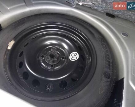 Серый Рено Сандеро СтэпВэй, объемом двигателя 1.5 л и пробегом 97 тыс. км за 7800 $, фото 7 на Automoto.ua