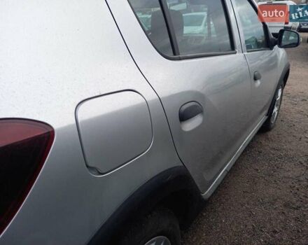 Серый Рено Сандеро СтэпВэй, объемом двигателя 1.5 л и пробегом 97 тыс. км за 7800 $, фото 5 на Automoto.ua