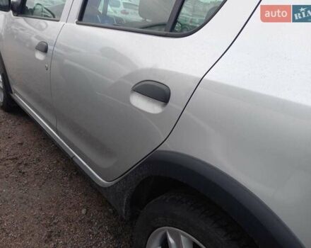 Серый Рено Сандеро СтэпВэй, объемом двигателя 1.5 л и пробегом 97 тыс. км за 7800 $, фото 8 на Automoto.ua