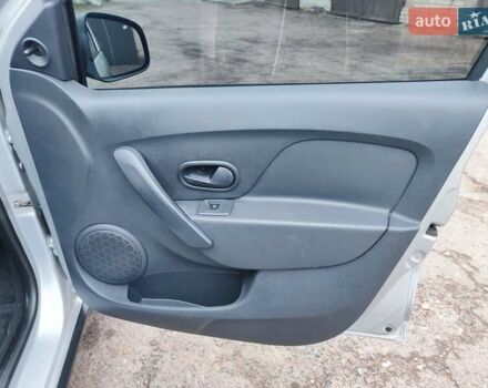 Сірий Рено Сандеро СтепВей, об'ємом двигуна 1.5 л та пробігом 120 тис. км за 8250 $, фото 22 на Automoto.ua