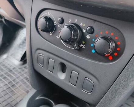 Сірий Рено Сандеро СтепВей, об'ємом двигуна 1.5 л та пробігом 120 тис. км за 8250 $, фото 20 на Automoto.ua