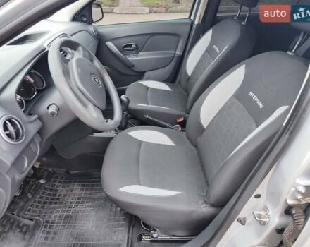 Сірий Рено Сандеро СтепВей, об'ємом двигуна 1.5 л та пробігом 120 тис. км за 8250 $, фото 11 на Automoto.ua