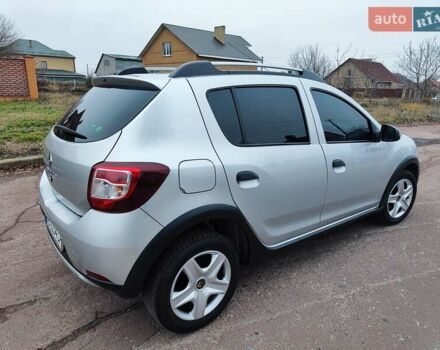 Сірий Рено Сандеро СтепВей, об'ємом двигуна 1.5 л та пробігом 120 тис. км за 8250 $, фото 5 на Automoto.ua