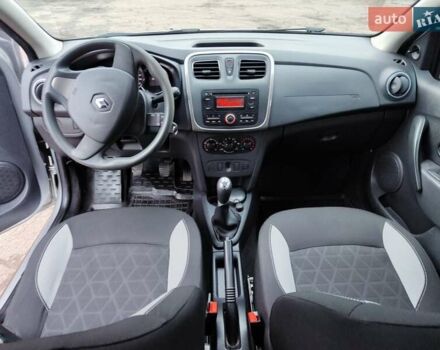 Сірий Рено Сандеро СтепВей, об'ємом двигуна 1.5 л та пробігом 120 тис. км за 8250 $, фото 23 на Automoto.ua