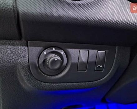 Серый Рено Сандеро СтэпВэй, объемом двигателя 1.46 л и пробегом 90 тыс. км за 9500 $, фото 32 на Automoto.ua