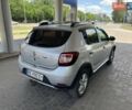 Серый Рено Сандеро СтэпВэй, объемом двигателя 1.46 л и пробегом 235 тыс. км за 8900 $, фото 5 на Automoto.ua