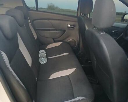 Серый Рено Сандеро СтэпВэй, объемом двигателя 1.5 л и пробегом 130 тыс. км за 10000 $, фото 1 на Automoto.ua