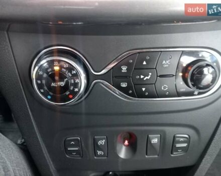 Серый Рено Сандеро СтэпВэй, объемом двигателя 1.46 л и пробегом 217 тыс. км за 7200 $, фото 23 на Automoto.ua