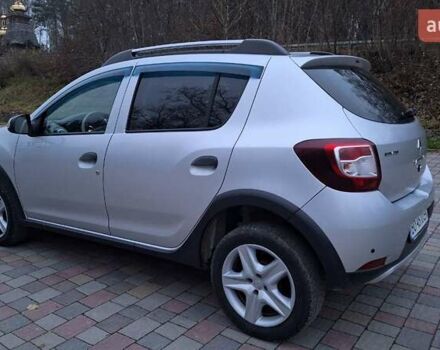 Серый Рено Сандеро СтэпВэй, объемом двигателя 1.46 л и пробегом 90 тыс. км за 9500 $, фото 2 на Automoto.ua