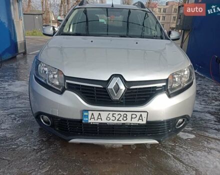 Серый Рено Сандеро СтэпВэй, объемом двигателя 1.46 л и пробегом 217 тыс. км за 7200 $, фото 1 на Automoto.ua