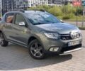 Сірий Рено Сандеро СтепВей, об'ємом двигуна 1.46 л та пробігом 80 тис. км за 12000 $, фото 1 на Automoto.ua
