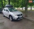 Сірий Рено Сандеро СтепВей, об'ємом двигуна 1.5 л та пробігом 86 тис. км за 12000 $, фото 1 на Automoto.ua