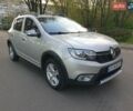 Серый Рено Сандеро СтэпВэй, объемом двигателя 1.46 л и пробегом 148 тыс. км за 10200 $, фото 8 на Automoto.ua