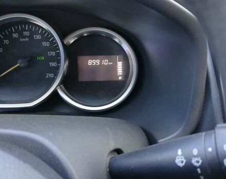 Серый Рено Сандеро СтэпВэй, объемом двигателя 0.9 л и пробегом 90 тыс. км за 8100 $, фото 16 на Automoto.ua