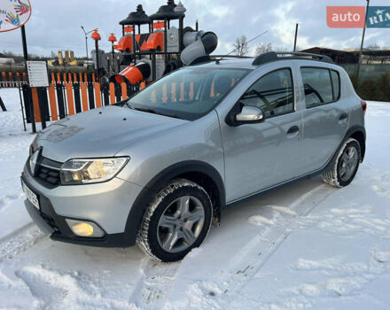 Сірий Рено Сандеро СтепВей, об'ємом двигуна 1.46 л та пробігом 39 тис. км за 12200 $, фото 1 на Automoto.ua