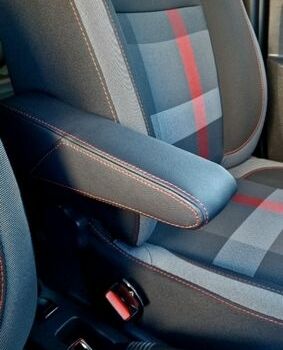 Серый Рено Сандеро СтэпВэй, объемом двигателя 0.9 л и пробегом 59 тыс. км за 10870 $, фото 90 на Automoto.ua