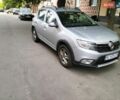 Серый Рено Сандеро СтэпВэй, объемом двигателя 0.9 л и пробегом 213 тыс. км за 7000 $, фото 1 на Automoto.ua