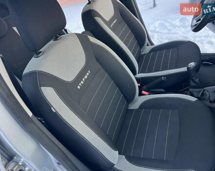 Сірий Рено Сандеро СтепВей, об'ємом двигуна 1.46 л та пробігом 39 тис. км за 12200 $, фото 34 на Automoto.ua
