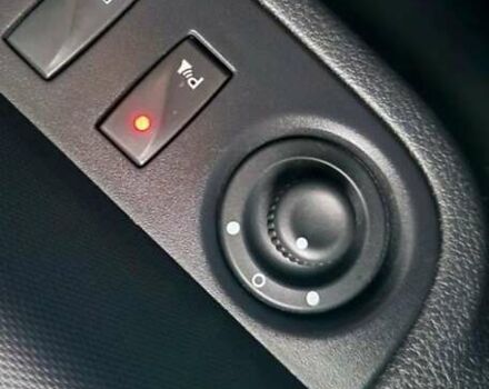 Серый Рено Сандеро СтэпВэй, объемом двигателя 0.9 л и пробегом 59 тыс. км за 10870 $, фото 96 на Automoto.ua