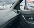 Серый Рено Сандеро СтэпВэй, объемом двигателя 0.9 л и пробегом 53 тыс. км за 10800 $, фото 26 на Automoto.ua