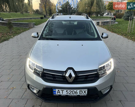 Серый Рено Сандеро СтэпВэй, объемом двигателя 1.46 л и пробегом 20 тыс. км за 13200 $, фото 6 на Automoto.ua