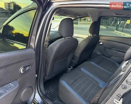 Сірий Рено Сандеро СтепВей, об'ємом двигуна 1.5 л та пробігом 175 тис. км за 10500 $, фото 22 на Automoto.ua