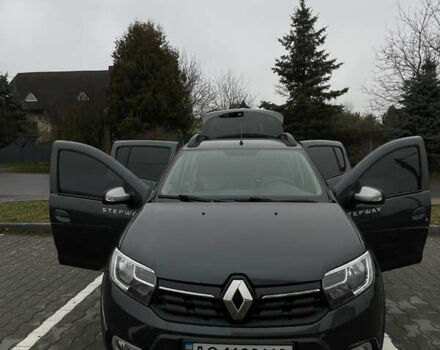 Серый Рено Сандеро СтэпВэй, объемом двигателя 1.5 л и пробегом 233 тыс. км за 12000 $, фото 39 на Automoto.ua