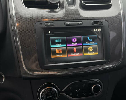 Серый Рено Сандеро СтэпВэй, объемом двигателя 1.5 л и пробегом 233 тыс. км за 12000 $, фото 24 на Automoto.ua