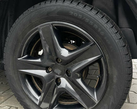 Серый Рено Сандеро СтэпВэй, объемом двигателя 1.5 л и пробегом 233 тыс. км за 12000 $, фото 48 на Automoto.ua