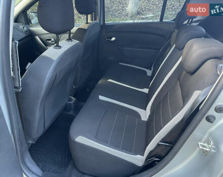 Сірий Рено Сандеро СтепВей, об'ємом двигуна 1.5 л та пробігом 40 тис. км за 12600 $, фото 11 на Automoto.ua