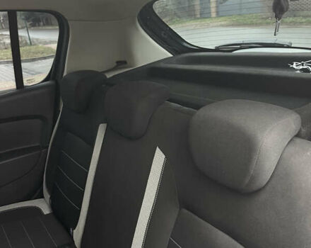 Серый Рено Сандеро СтэпВэй, объемом двигателя 1.5 л и пробегом 233 тыс. км за 12000 $, фото 31 на Automoto.ua