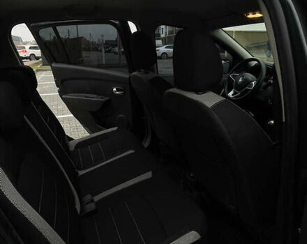 Серый Рено Сандеро СтэпВэй, объемом двигателя 1.5 л и пробегом 233 тыс. км за 12000 $, фото 33 на Automoto.ua